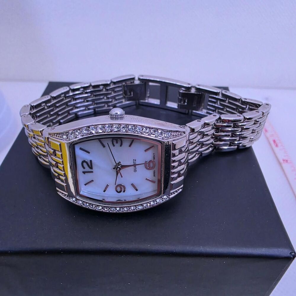 Silver watch - Picture 3 of 7